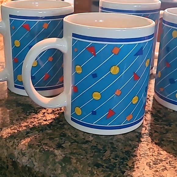 SET OF "TENNIS PRO"  MUGS AND 1 BONUS MUG BY RUSS TTL OF 5 MUGS - Picture 3 of 7